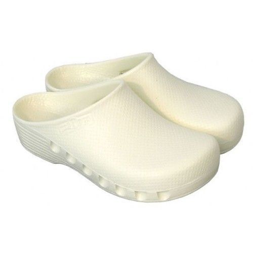 White unperforated surgical clogs Mediplog
